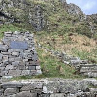 Memorial to Tony Heatherington who built the steps single handed